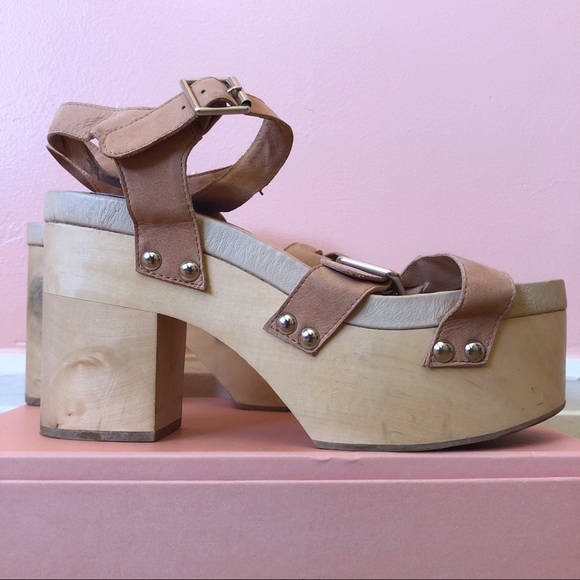 Jeffrey Campbell Nude Leather Wooden Clog Platform - Picture 2 of 4